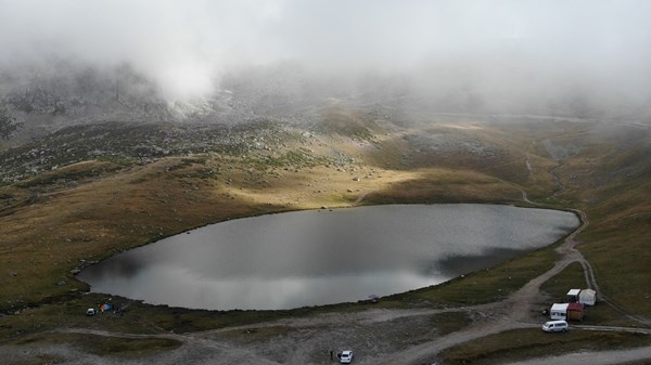 Trabzon'da 2 bin 740 rakımda bulunan Aygır Gölü’nü de kirletmeyi başardık! 10