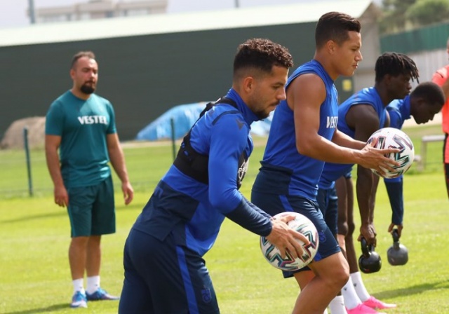 Trabzonspor'da neşeli antrenman 17