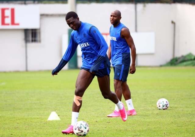 Trabzonspor'da neşeli antrenman 24