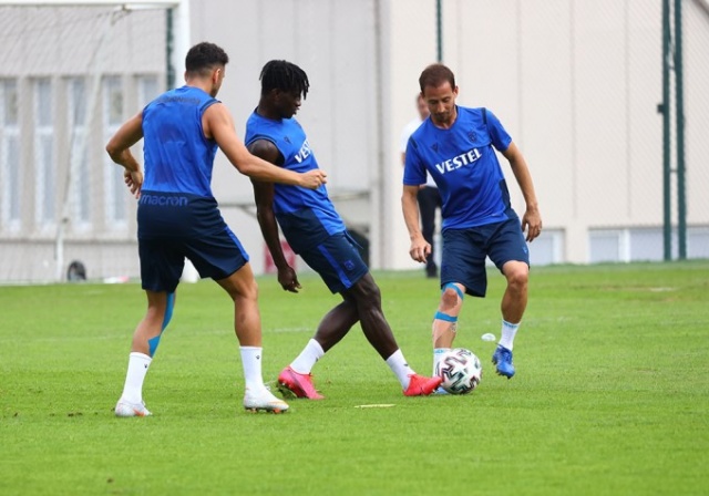 Trabzonspor'da neşeli antrenman 18