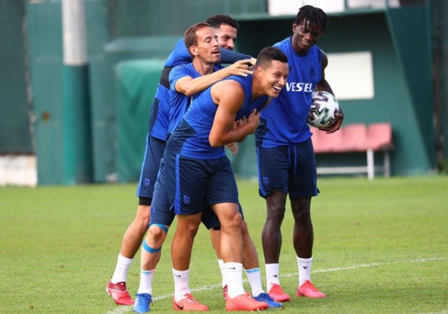 Trabzonspor'da neşeli antrenman 19