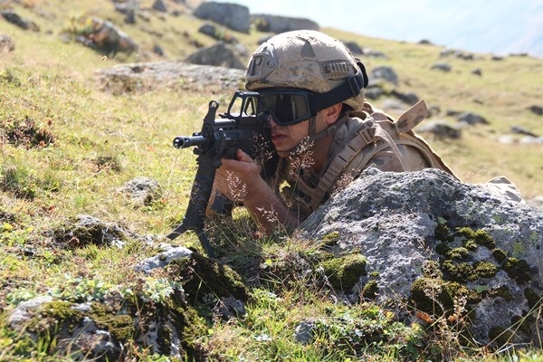 Komando timlerinden Karadeniz'de sıkı güvenlik 8