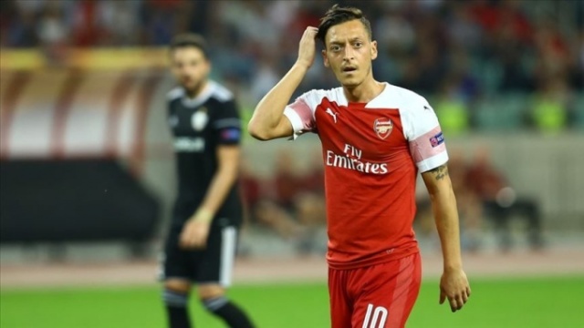Mesut Özil istenmeyen adam oldu 5