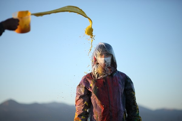 Bayburt'ta profesörden boyalı performans 5