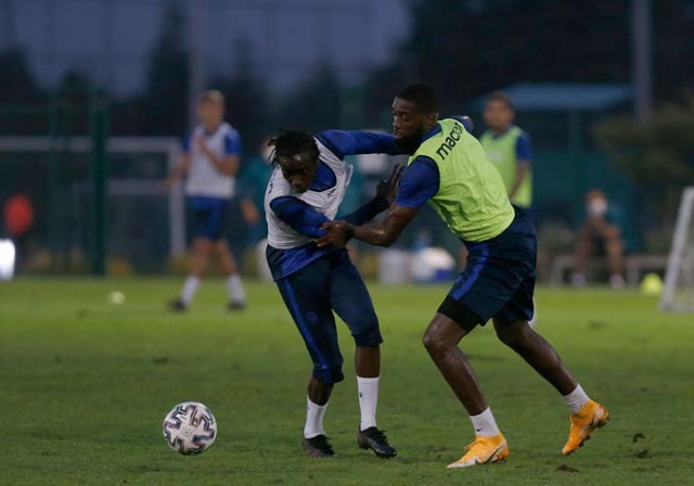 Trabzonspor Başakşehir maçı hazırlıklarına başladı 11