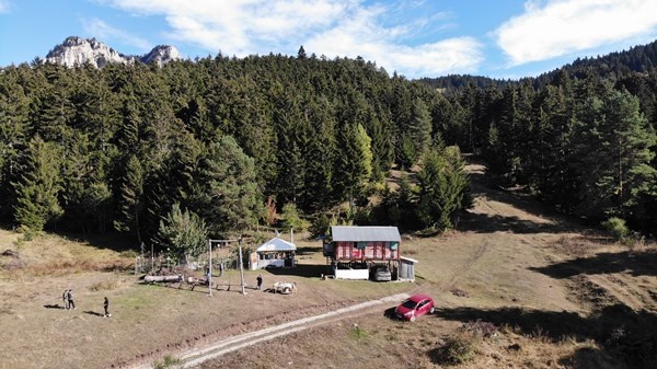 Artvin'de kanser hastası eşi için bakın neler yaptı 6