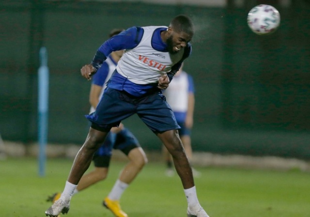 Trabzonspor Başakşehir'e bileniyor 7