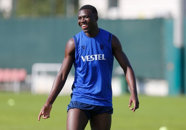 Trabzonspor Başakşehir'e bileniyor 2