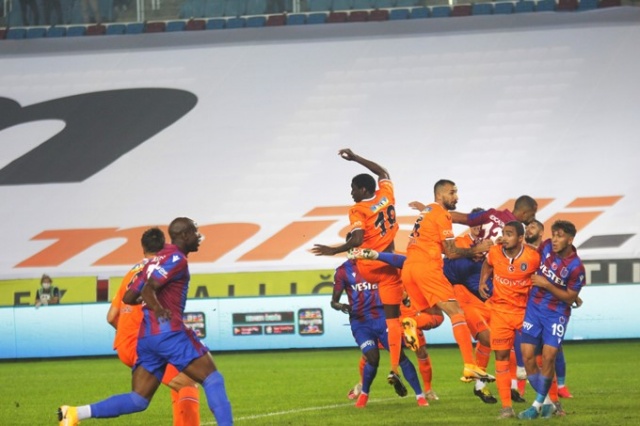 Spor yazarlarından Trabzonspor Başakşehir yorumları 32