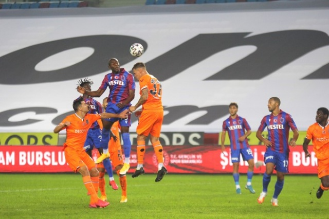 Spor yazarlarından Trabzonspor Başakşehir yorumları 33