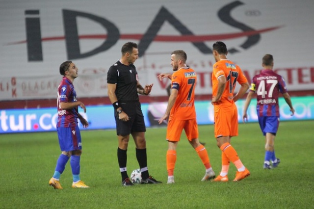 Spor yazarlarından Trabzonspor Başakşehir yorumları 25
