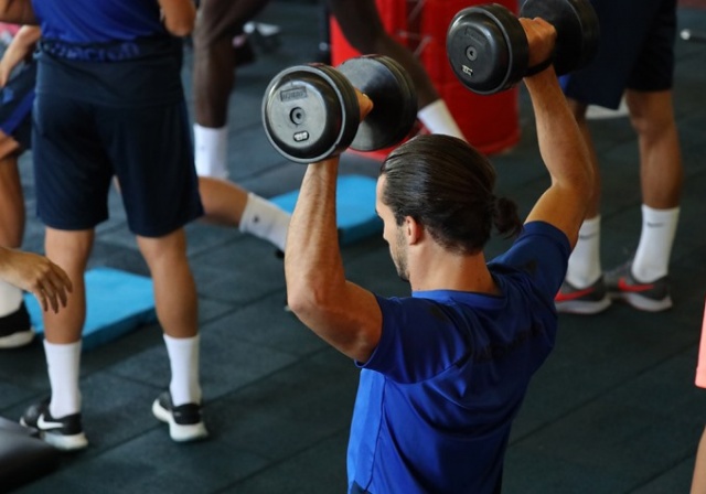 Trabzonspor'da Teknik Direktör Eddie Newton Fenerbahçe hazırlıklarına başladı 5