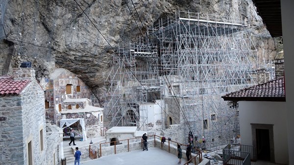 Sümela Manastırı'na 2 ayda 100 bin kişi 10