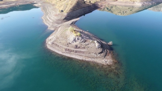 Sular çekilince insan kemikleri ortaya çıktı! 3