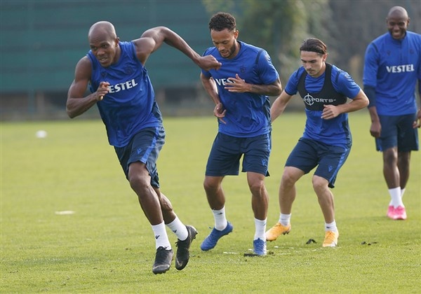 Trabzonspor'da Kasımpaşa maçı hazırlıkları sürüyor 20