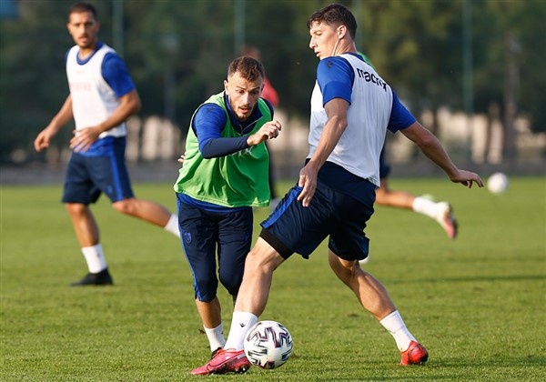 Trabzonspor'da Kasımpaşa maçı hazırlıkları sürüyor 10
