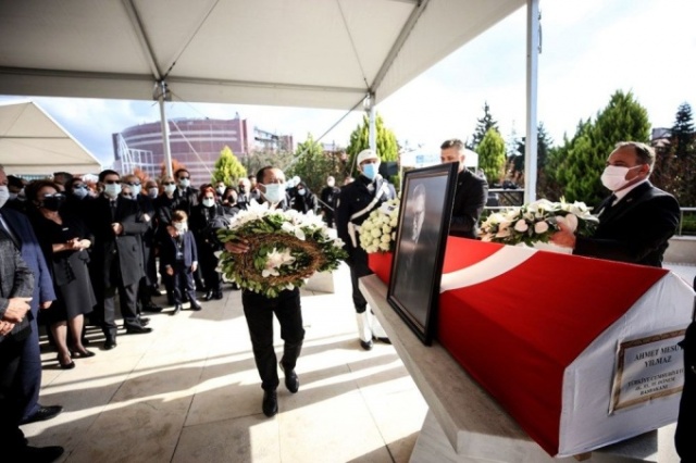 Mesut Yılmaz son yolculuğuna uğurlandı 12