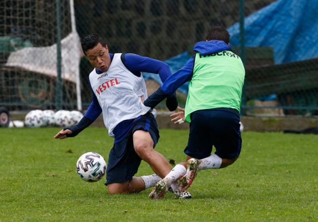 Trabzonspor Alanyaspor Hazırlıklarını Taktik Antrenmanla Sürdürdü 11