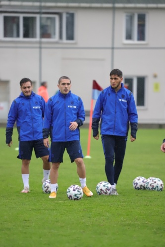 Trabzonspor Alanyaspor Hazırlıklarını Taktik Antrenmanla Sürdürdü 22