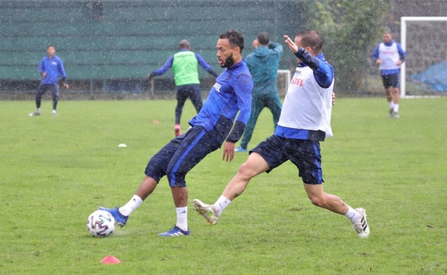 Trabzonspor Alanyaspor Hazırlıklarını Taktik Antrenmanla Sürdürdü 13