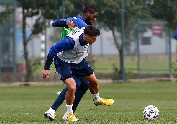 Trabzonspor Alanyaspor Hazırlıklarını Taktik Antrenmanla Sürdürdü 27