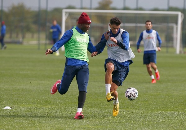 Trabzonspor Alanyaspor Hazırlıklarını Taktik Antrenmanla Sürdürdü 28