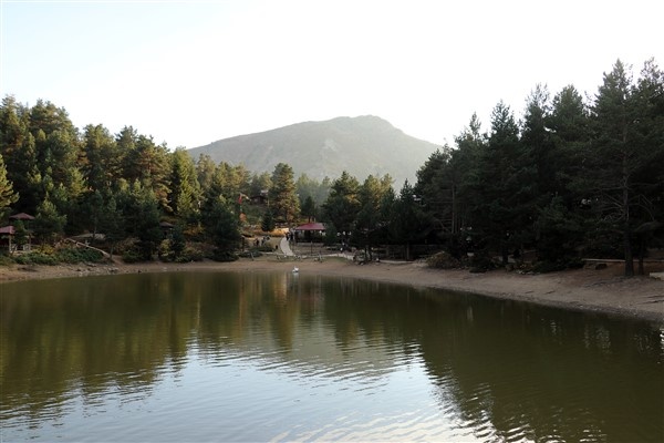 Limni Gölü'ne ziyaretçi akını 2