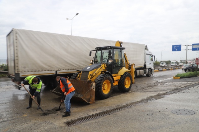 Trabzon'da yağmur mesaisi 10