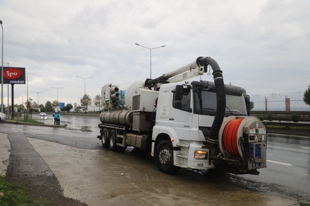 Trabzon'da yağmur mesaisi 9