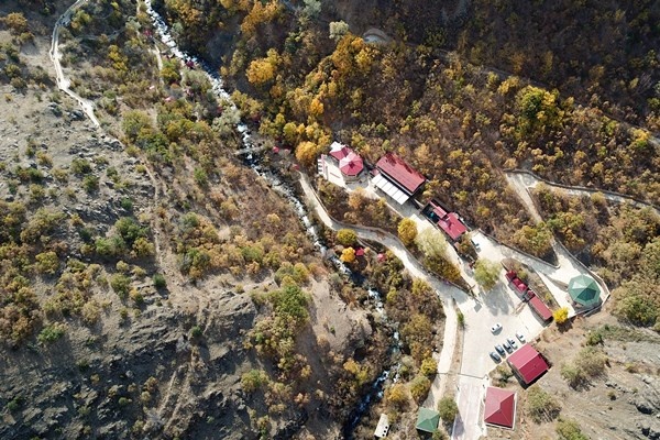 Gümüşhane'de 40 gözeli şelaleye Karadeniz'in en uzun zipline hattı kurulacak 8