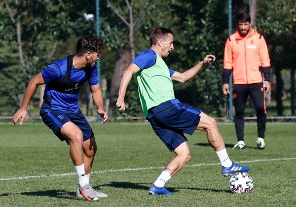 Erzurumspor maçı hazırlıklarına devam ediyor. 11