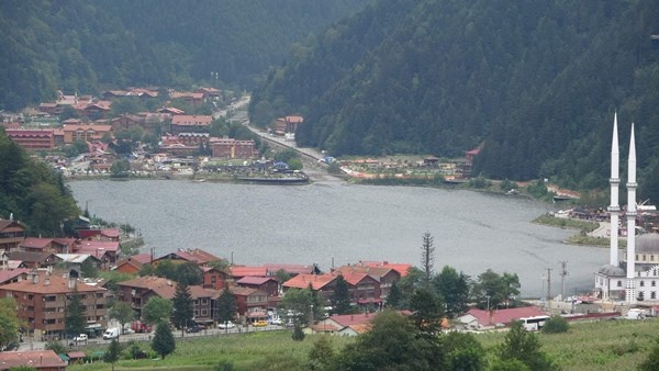 Uzungöl’de iki ayrı çalışma! 2