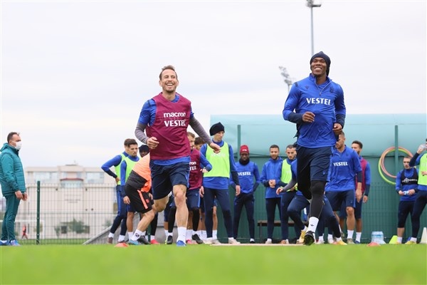 Trabzonspor'da Erzurumspor maçı hazırlıkları sürüyor 9