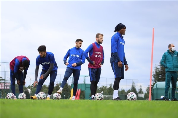 Trabzonspor'da Erzurumspor maçı hazırlıkları sürüyor 3