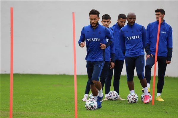 Trabzonspor'da Erzurumspor maçı hazırlıkları sürüyor 5