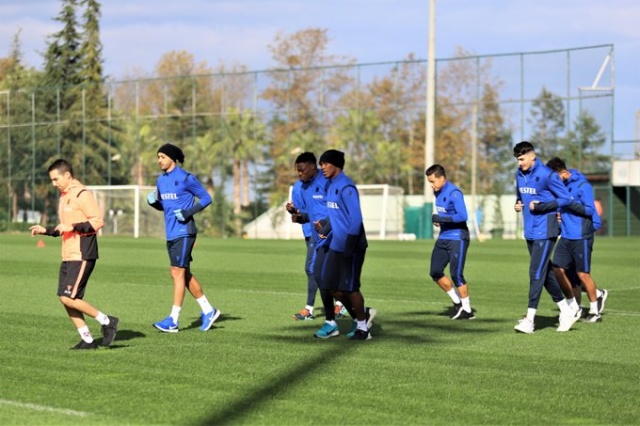 Trabzonspor ara vermeden çalışmalara başladı 13