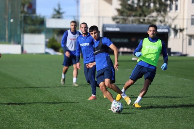 Trabzonspor ara vermeden çalışmalara başladı 15