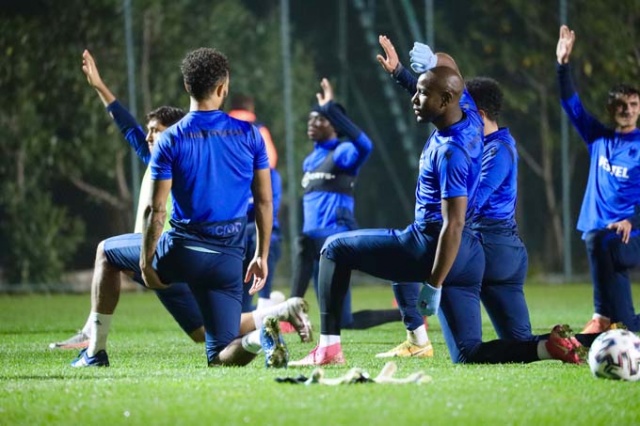 Trabzonspor Sivasspor hazırlıklarını sürdürüyor. 1 Aralık 2020 9