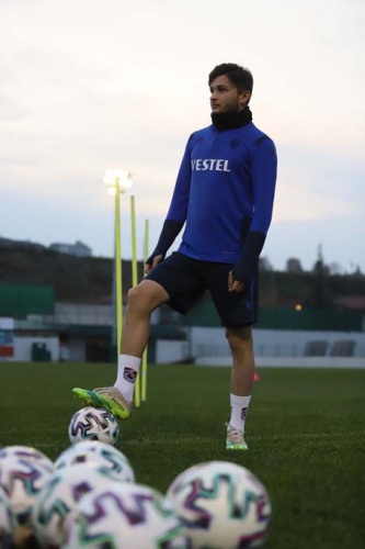 Trabzonspor Sivasspor hazırlıklarını sürdürüyor. 1 Aralık 2020 8