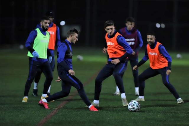 Trabzonspor Sivasspor hazırlıklarını sürdürüyor. 1 Aralık 2020 17