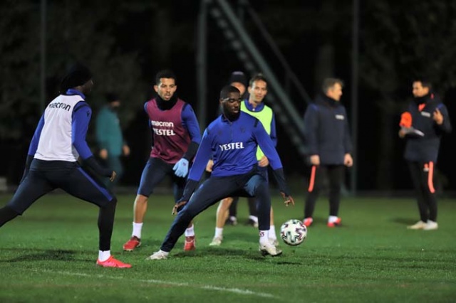 Trabzonspor Sivasspor hazırlıklarını sürdürüyor. 1 Aralık 2020 21