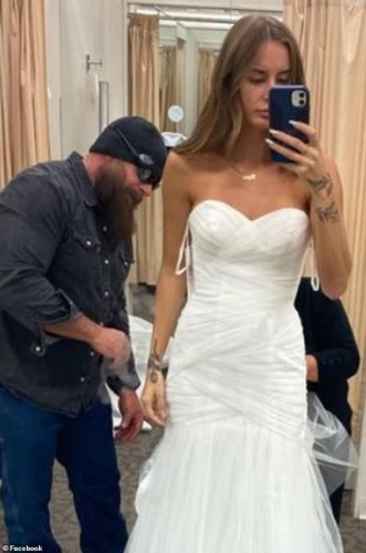 Instagram fenomeni Alexis Sharkey yol kenarında çırılçıplak halde ölü bulundu! 6