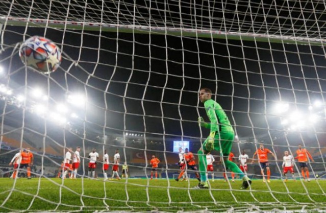 UEFA'dan Türk kulüplerine şok 6