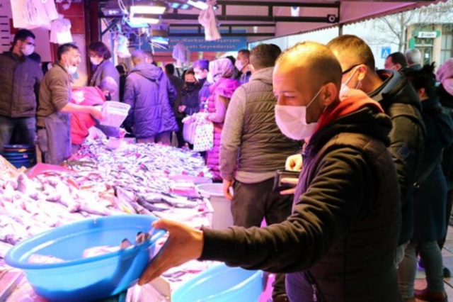 Koronavirüs üfürüğü! 136 kişiyi yaktı 15