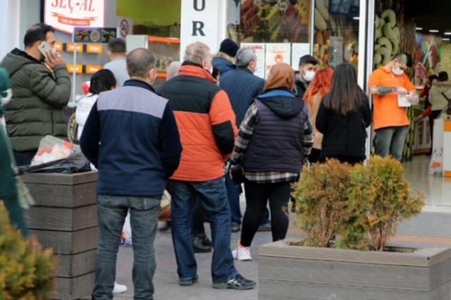 Koronavirüs üfürüğü! 136 kişiyi yaktı 10