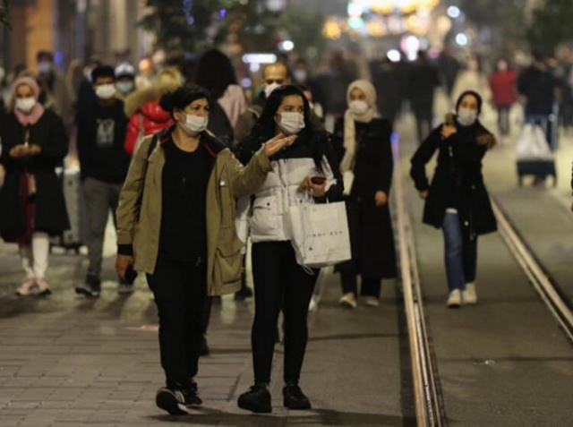 Koronavirüs üfürüğü! 136 kişiyi yaktı 6