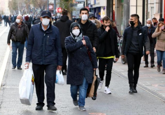 Koronavirüs üfürüğü! 136 kişiyi yaktı 9