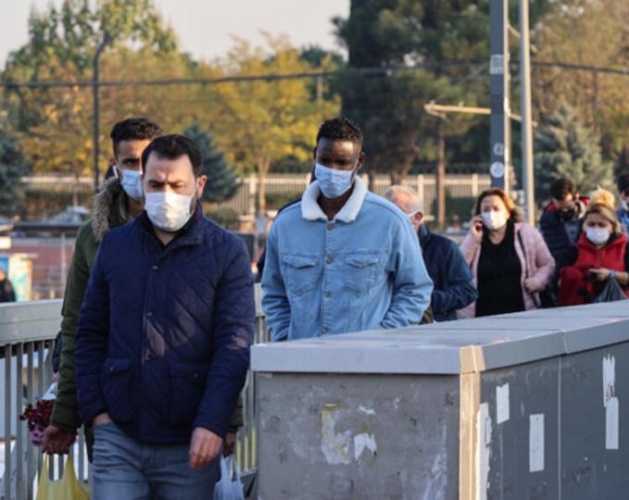 Koronavirüs üfürüğü! 136 kişiyi yaktı 11