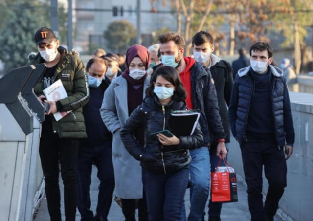 Koronavirüs üfürüğü! 136 kişiyi yaktı 16