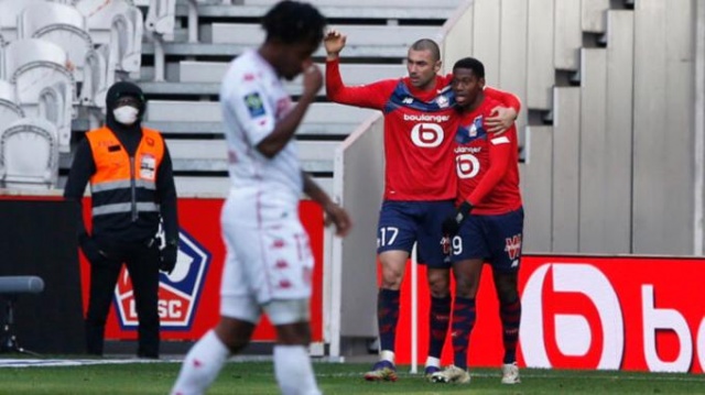 Fransa'da gündem Burak ve Yusuf 8